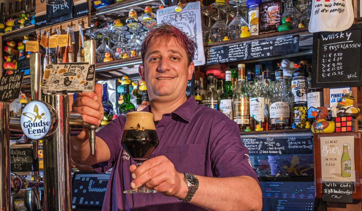 Horeca goudse eend zwaar bier jeroen carol visser oscar lima SOCIALSHARING