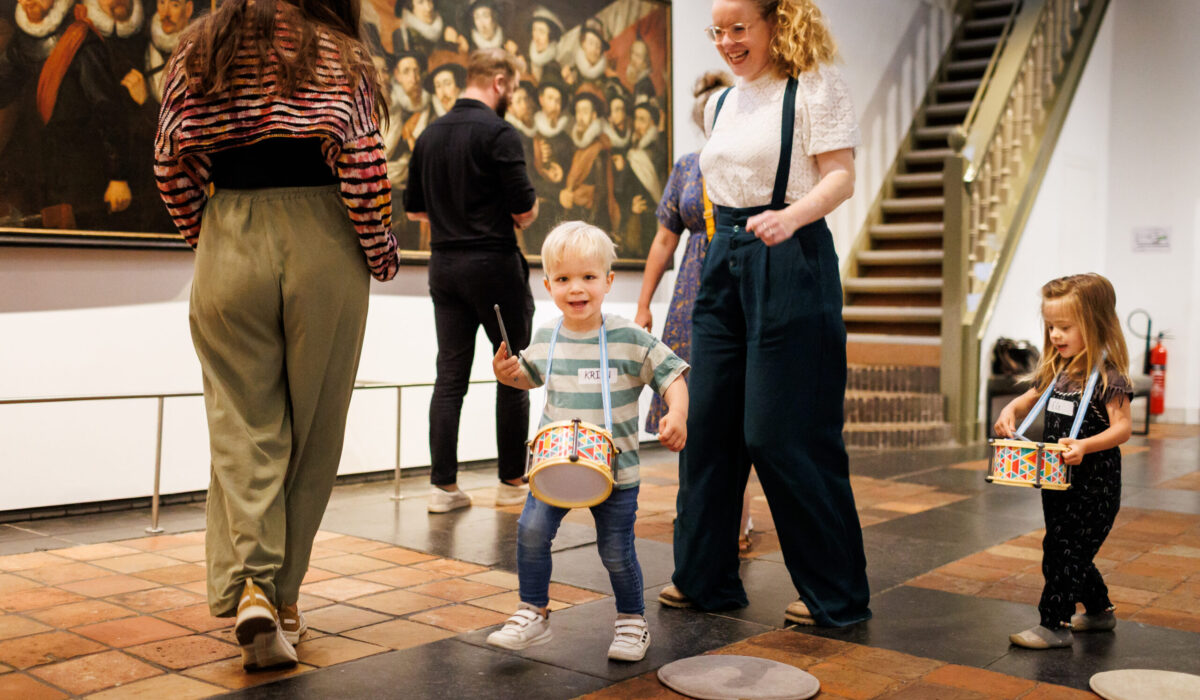 250627 FE1264 Fred Ernst 30 cm 1:1 scale