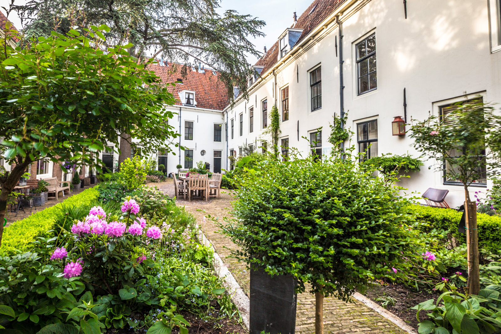 Willem Vroesenhuis Courtyard