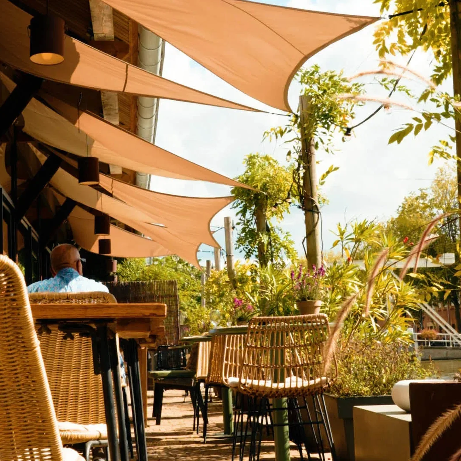 Restaurant Unique Visualsu15