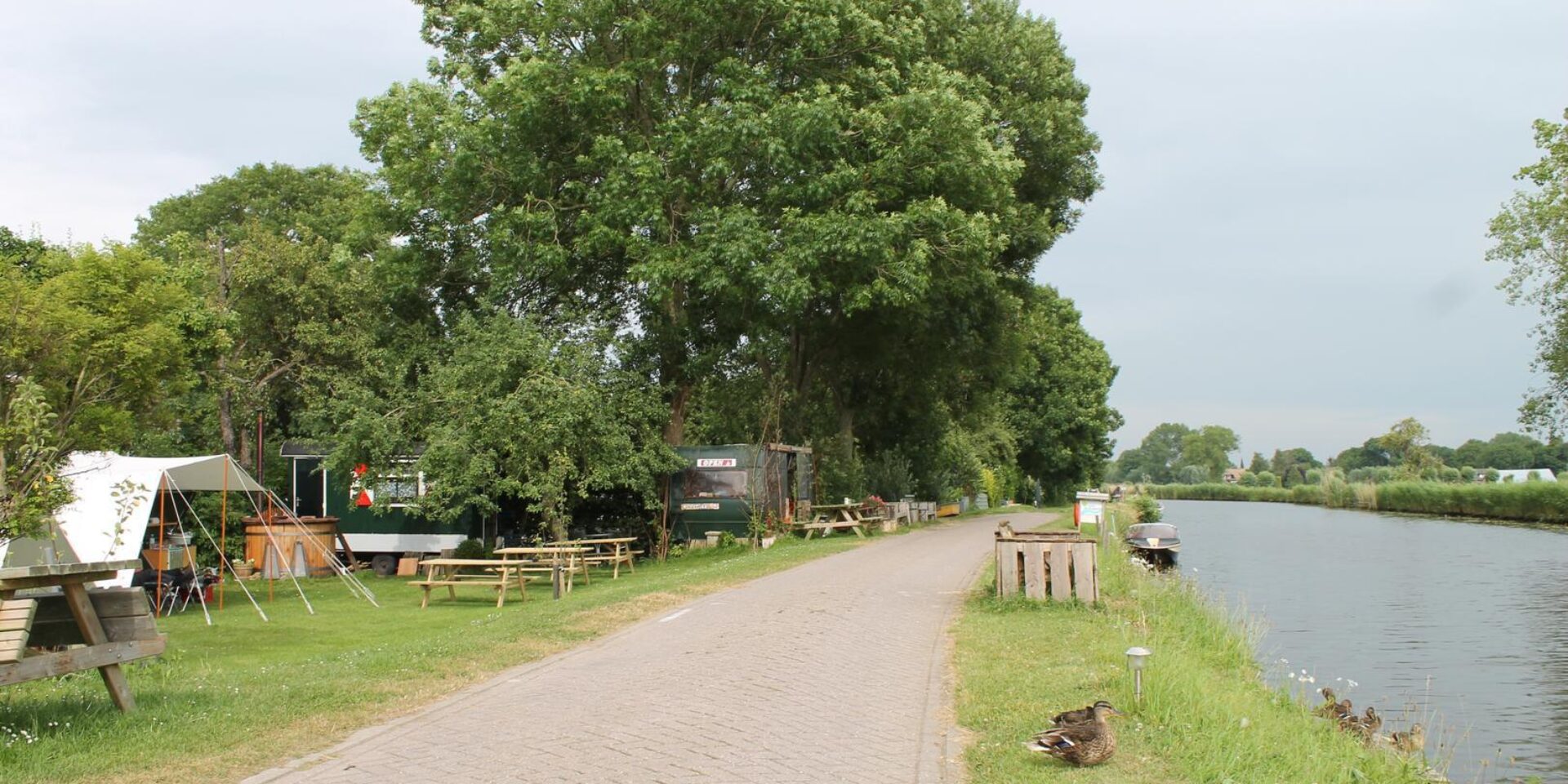 Campingplatz De Boogaard (Hekendorp – 9 km)