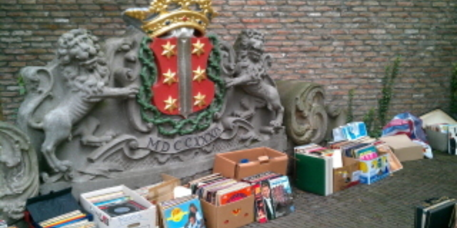 IMAG0048 320x240 Buchmarkt
