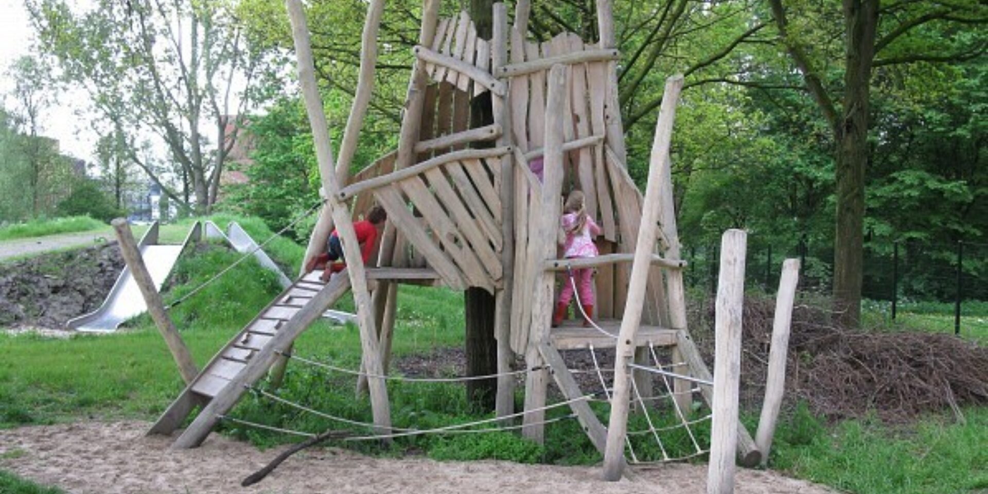 Groenhovenpark nature playground